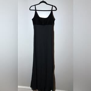 CDC Caren Desiree black velvet maxi dress strappy embroidered witchy 14 goth y2k